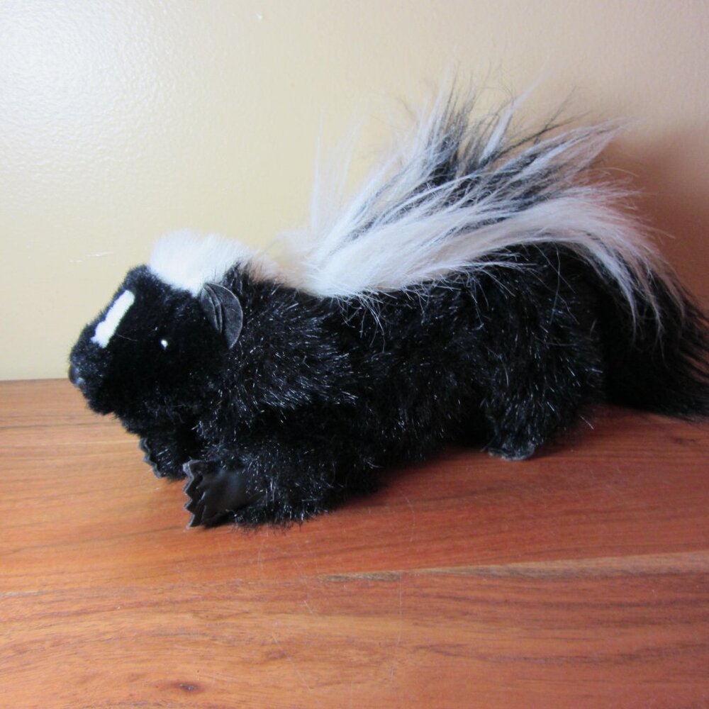 3 for $55 - plush folkmanis puppets skunk folktails (W5166)